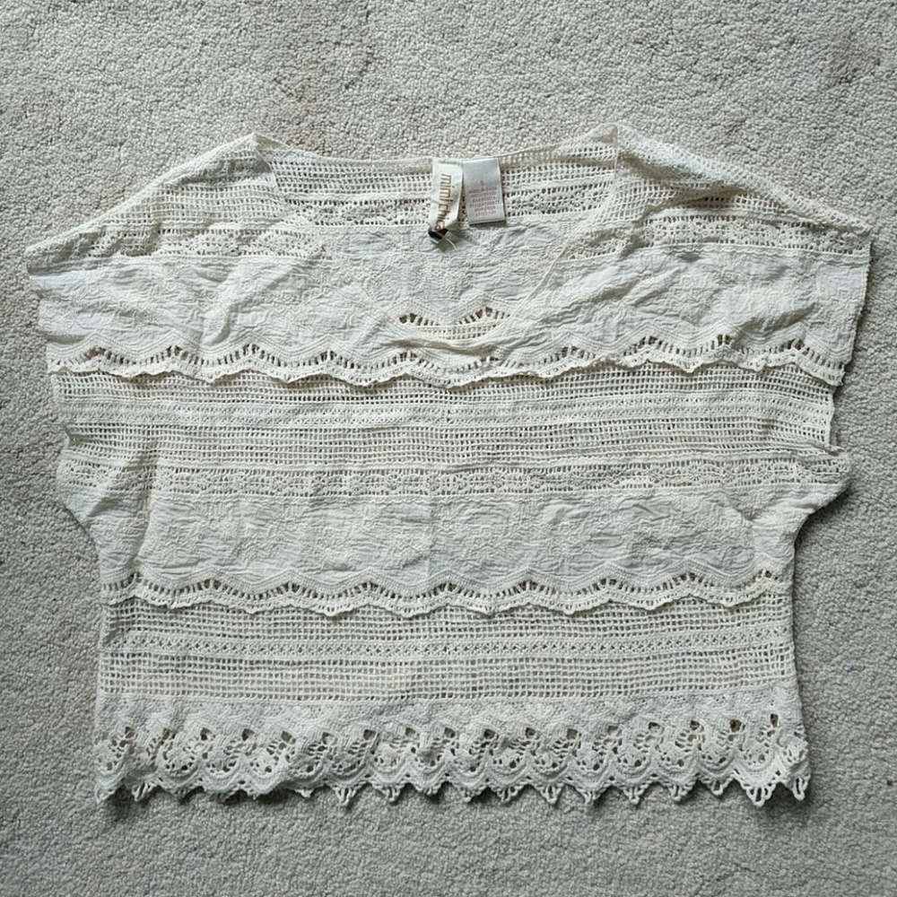 Cream crop top